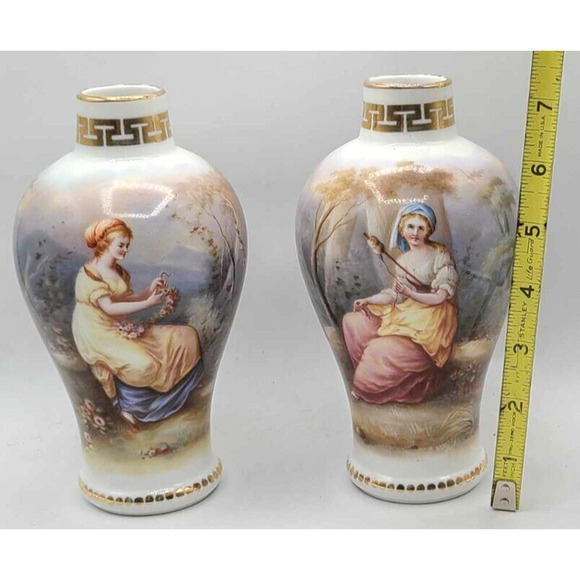 Antique Dresden Hand-Painted Pair of 7 1/4"H Vases. Work of Art. - Picture 8 of 16